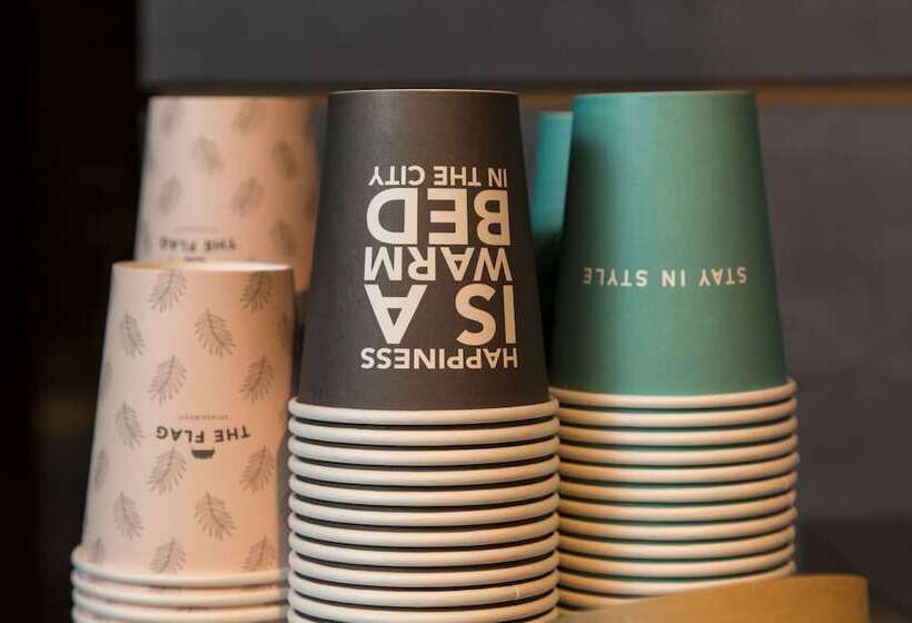 בית מלון כפרי The Flag Shinsaibashi