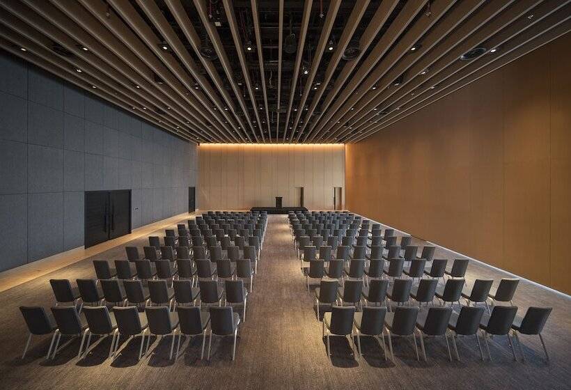 The Apartments At Caesars Palace Dubai