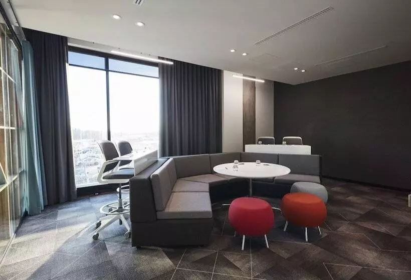 Alt Hotel Calgary East Village