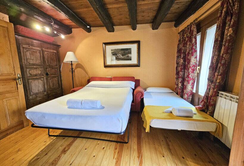 Apartamentos Ciudadela de Jaca 3000