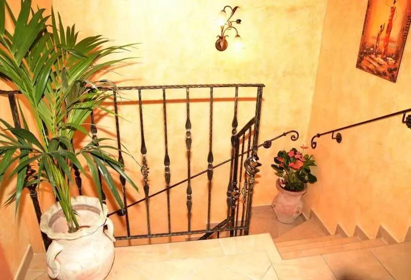 Aamiaismajoitus (B&B) La Baia Del Lago