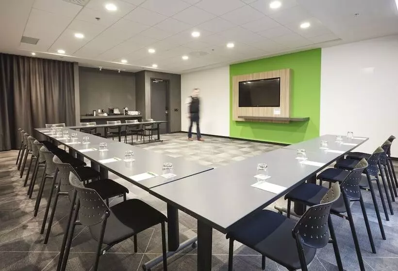 Alt Hotel Calgary East Village