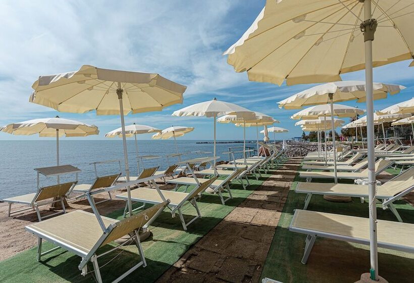 ホテル Cavalluccio Marino