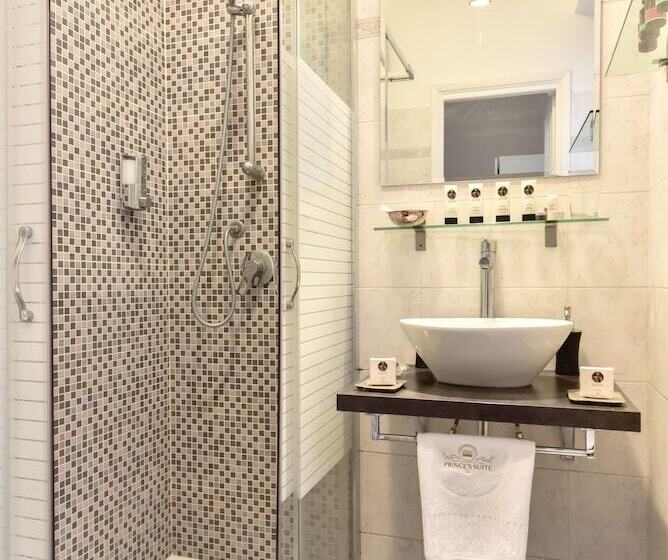 هتل Esposizione Palace