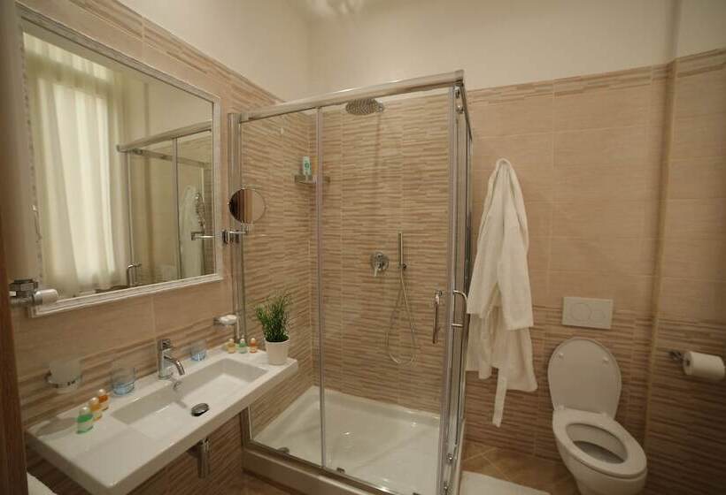 هتل Esposizione Palace