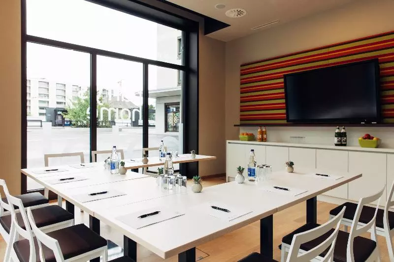 هتل Harry S Home Zürich Wallisellen