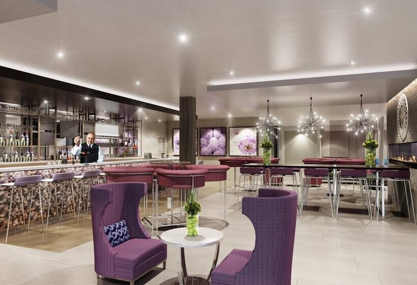 فندق Hilton Garden Inn Ottawa Downtown