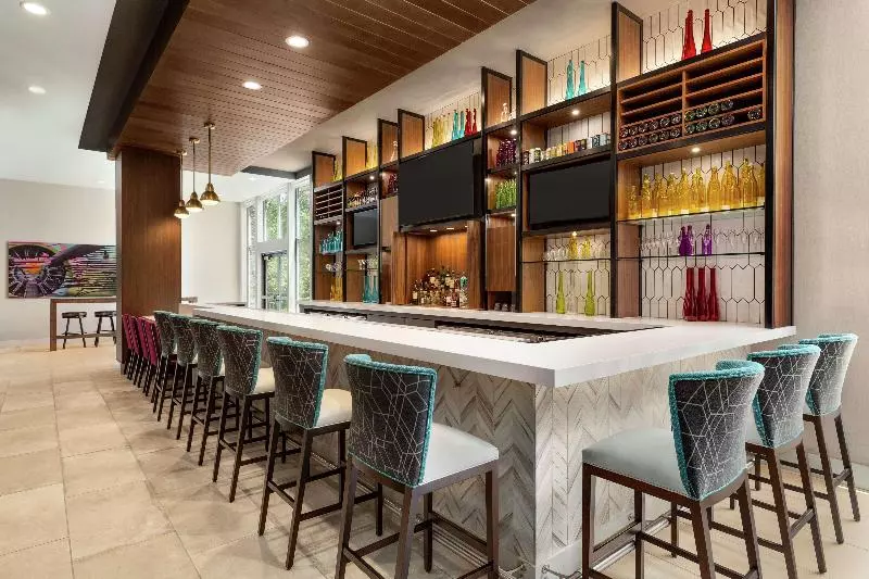 هتل Hilton Garden Inn Seattle Airport