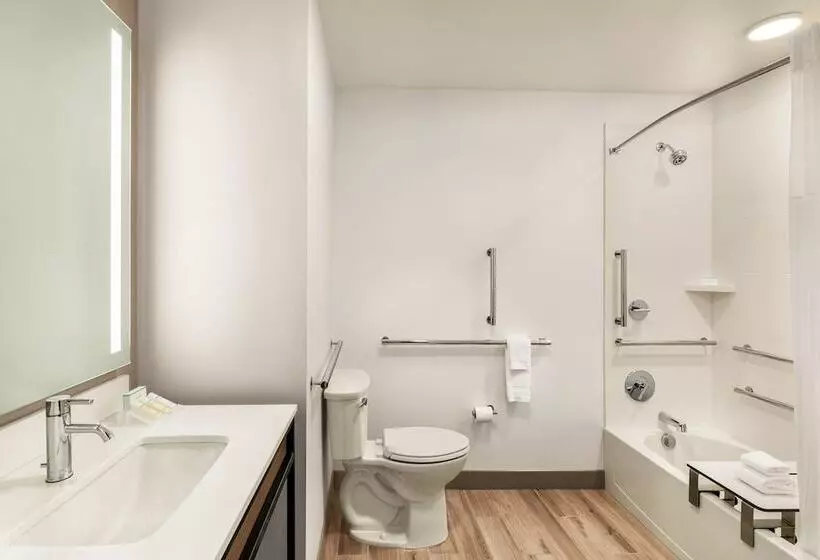 هتل Hilton Garden Inn Seattle Airport