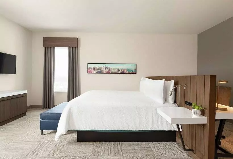 هتل Hilton Garden Inn Seattle Airport