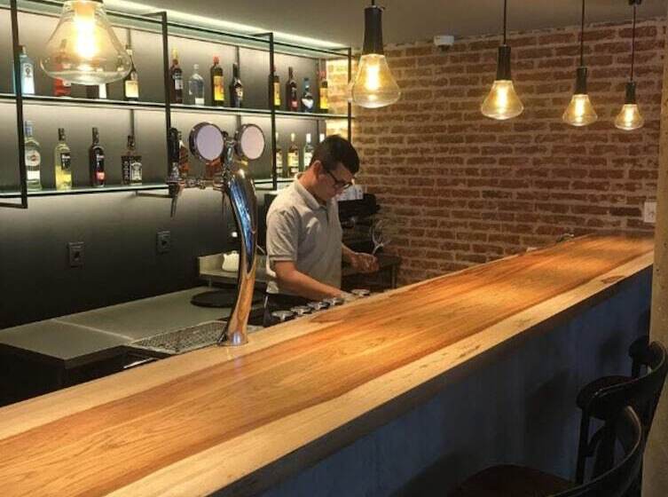 فندق Ibis Styles Montevideo Biarritz