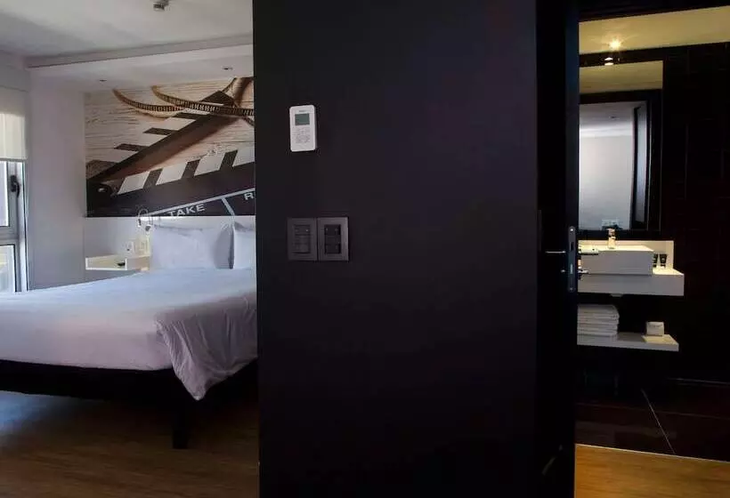 Hotelli Ibis Styles Montevideo Biarritz