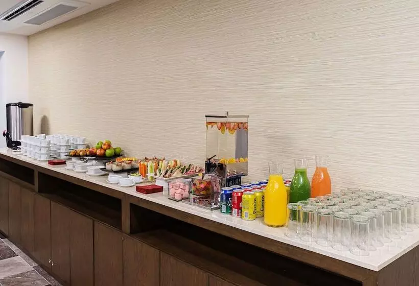 Hotelli NH Collection Merida Paseo Montejo