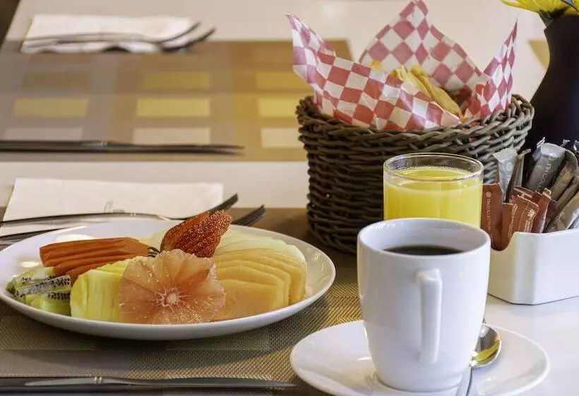 Hotelli NH Collection Merida Paseo Montejo