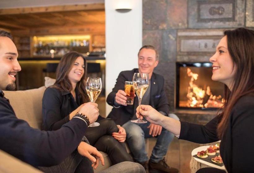 Soldanella By Hotel Adula