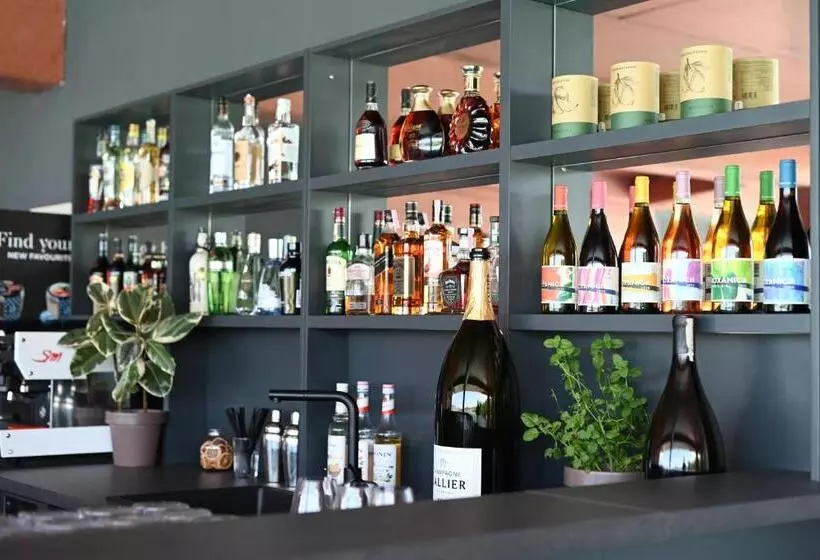 Winery & Design Hotel Roxanich