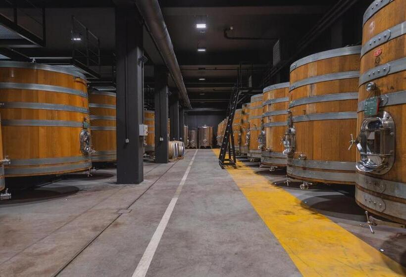 Winery & Design Hotel Roxanich