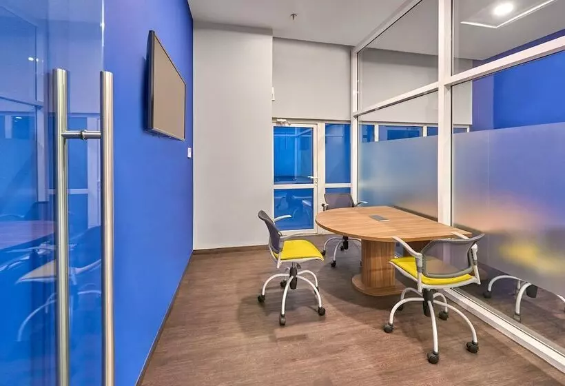 ホテル City Express By Marriott Ciudad De México La Villa