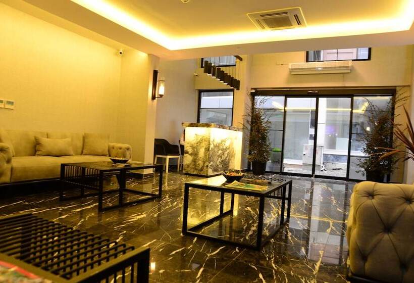 هتل Gardenya Suit