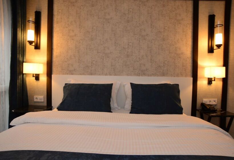 هتل Gardenya Suit