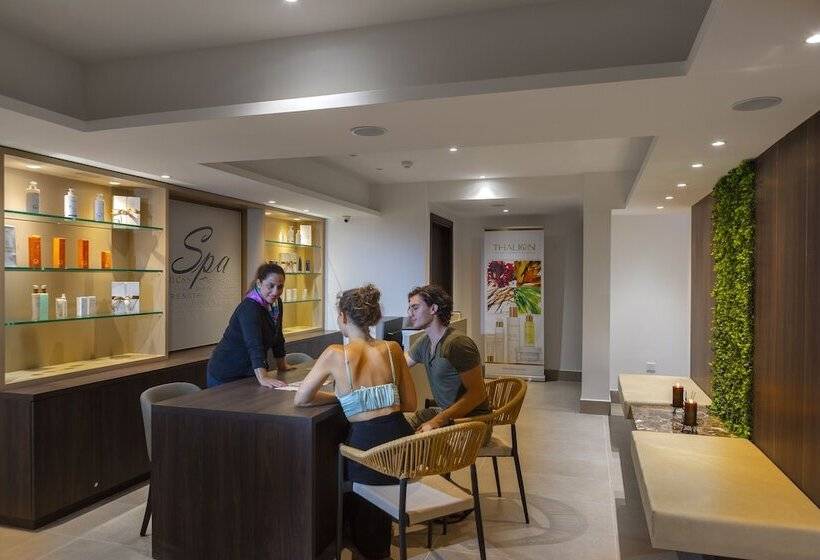 Leonardo Crystal Cove Hotel & Spa – Adults Only