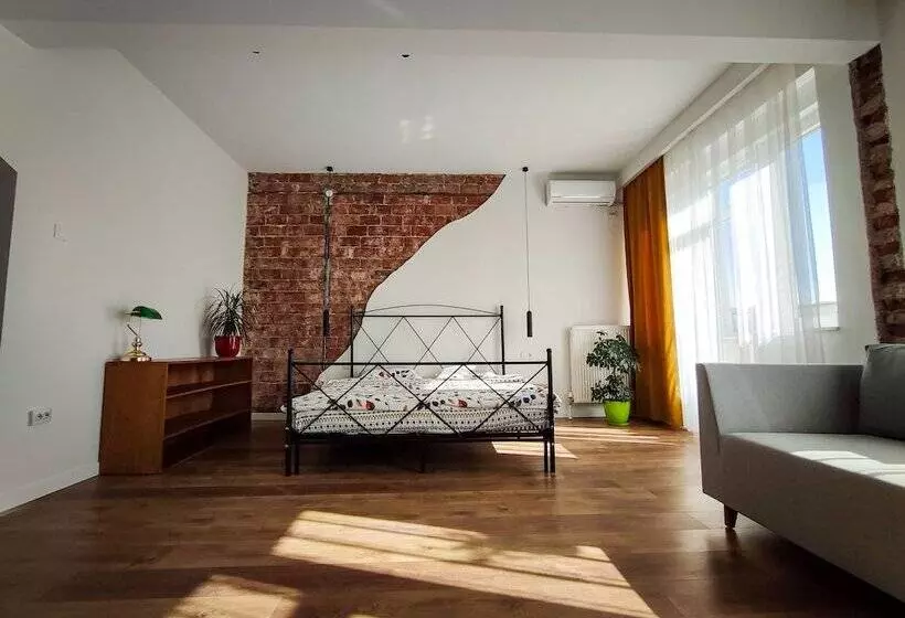 هتل Prishtina Center Hostel
