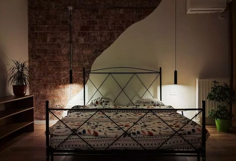 هتل Prishtina Center Hostel