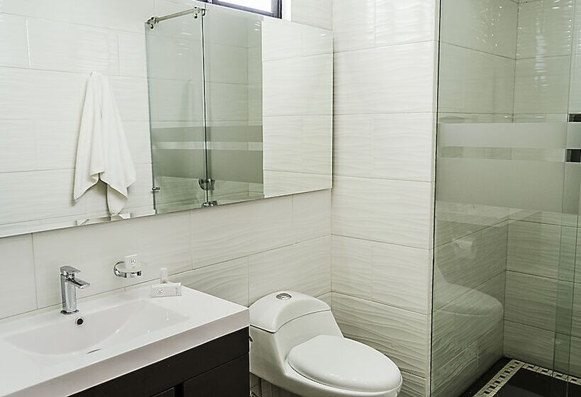 هتل Regency Boutique La Feria