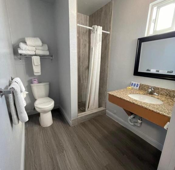 汽车旅馆 Pacific Inn