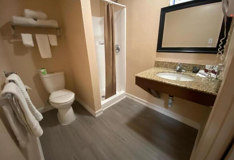 汽车旅馆 Pacific Inn