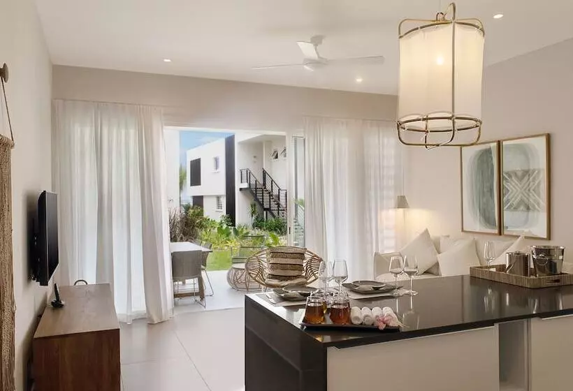 O Biches By Horizon Holidays