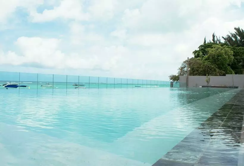 O Biches By Horizon Holidays