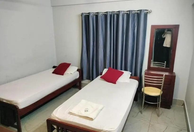 Kapselihotelli Everest Lodge