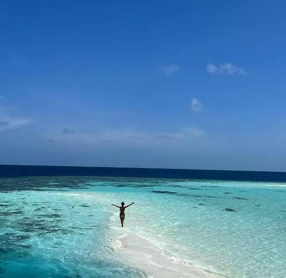 پانسیون Sunrise Lagoon