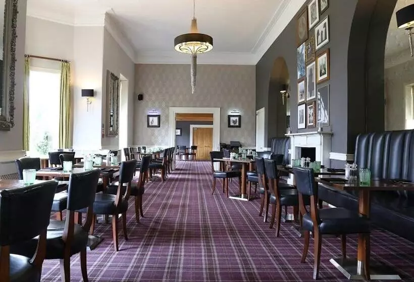 هتل Barton Hall  & Spa