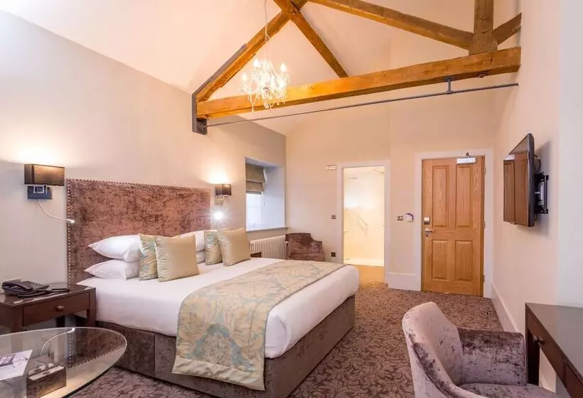 هتل Barton Hall  & Spa