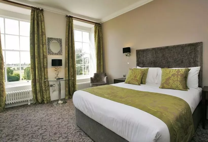 هتل Barton Hall  & Spa