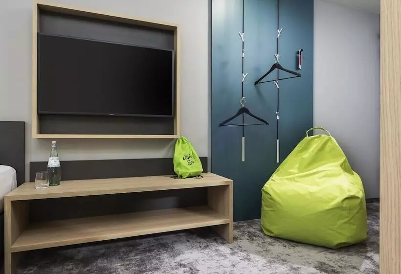 ホテル Ibis Styles Stuttgart Vaihingen