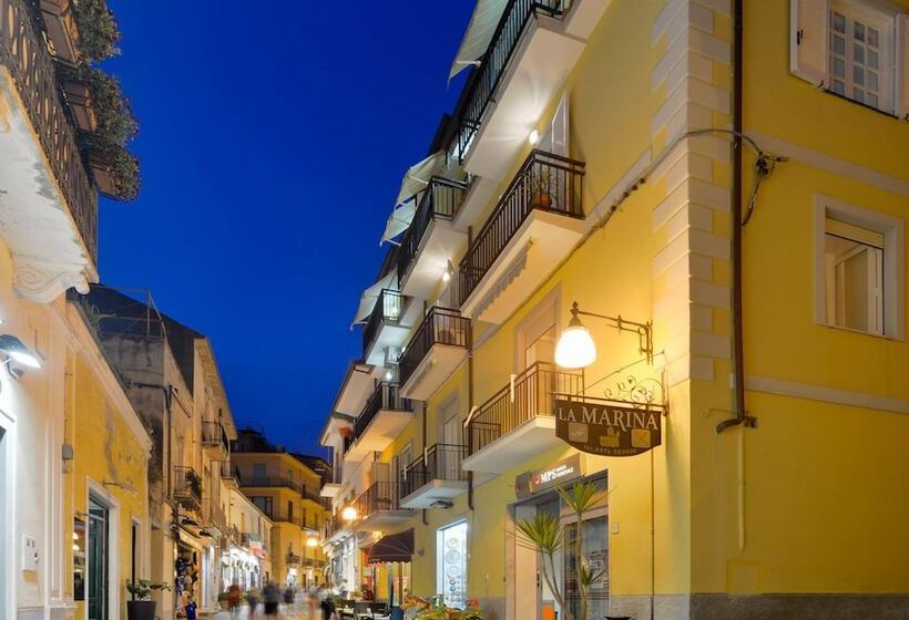 酒店 La Marina