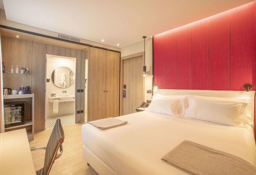 هتل NH Porto Jardim