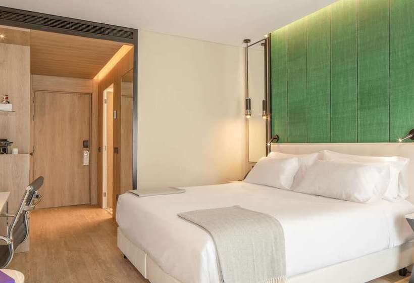 هتل NH Porto Jardim