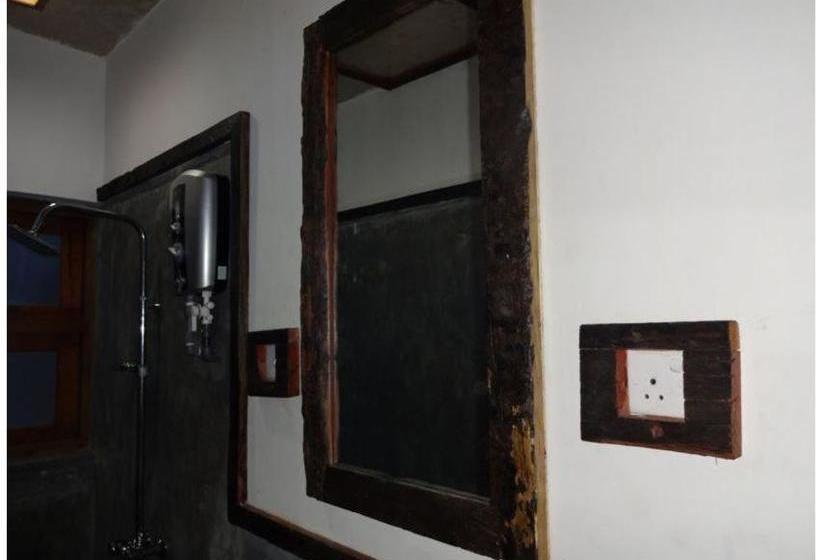 بنسيون Ella Okreech Cottages