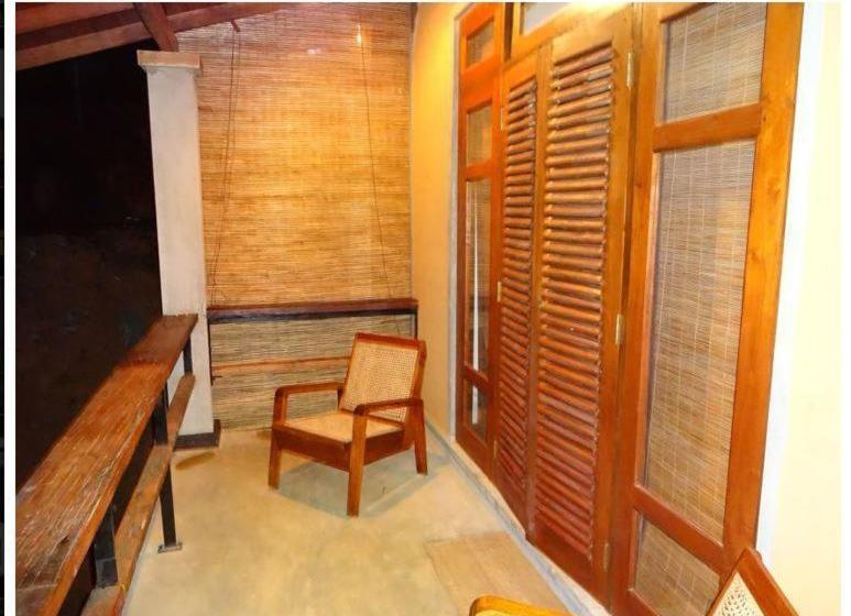 بنسيون Ella Okreech Cottages