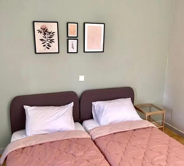 Elena’s Apartments