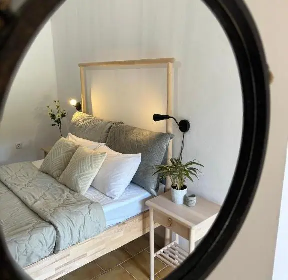 Elena’s Apartments