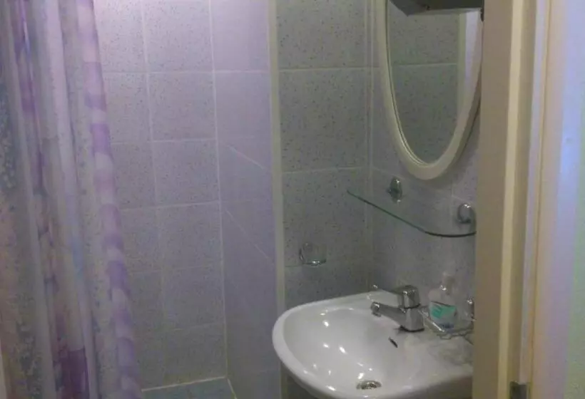 ユースホステル Pansionaat Valentina