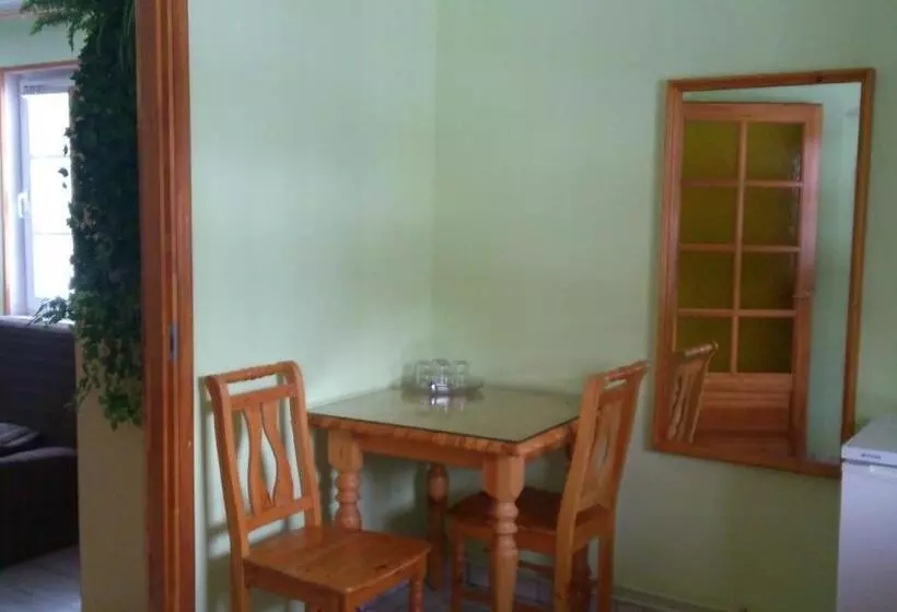 ユースホステル Pansionaat Valentina