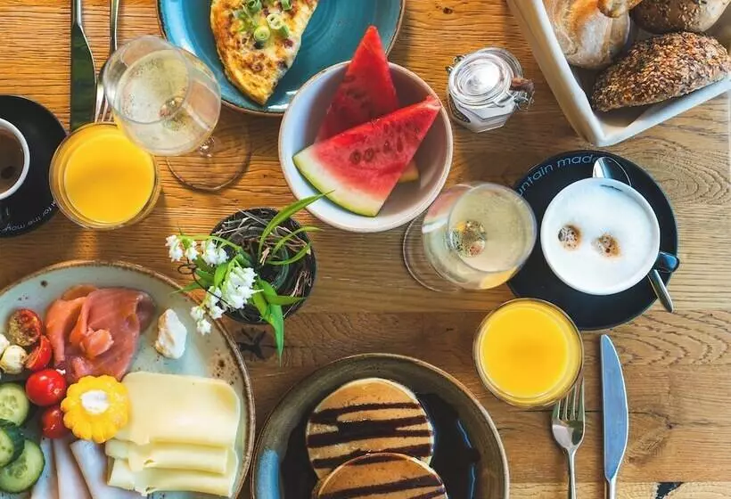 هتل Avenida Panorama Suites