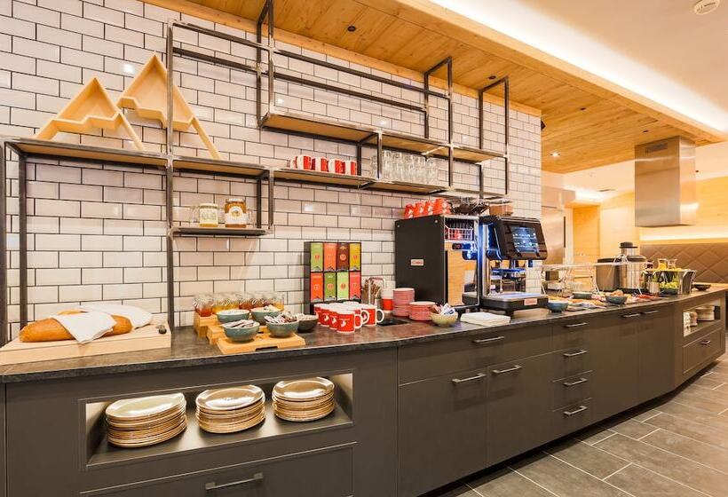 בית מלון כפרי Avenida Panorama Suites