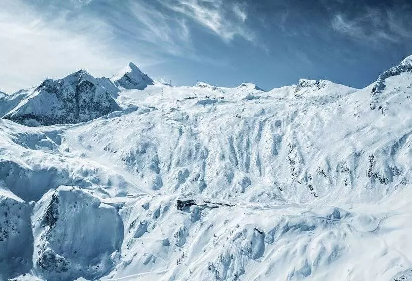 هتل Avenida Panorama Suites